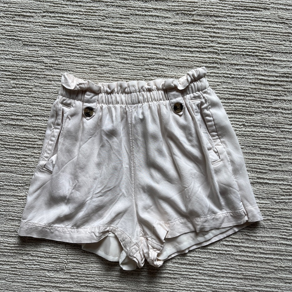 American Eagle white loose shorts